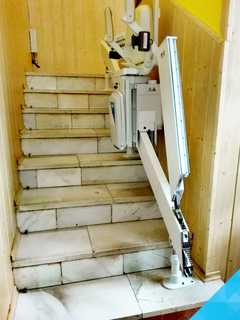 Výťah na schody pre imobilné osoby